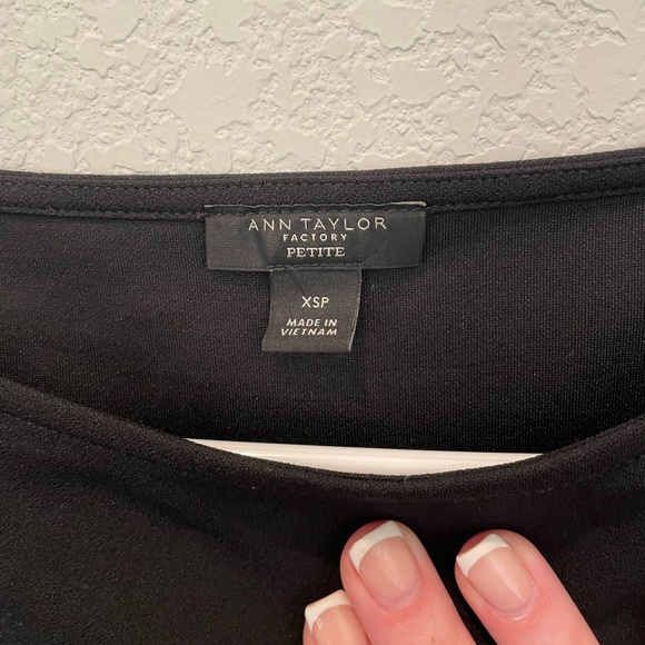 Ann Taylor XS Petite Women’s Black Blouse - Picture 5 of 7